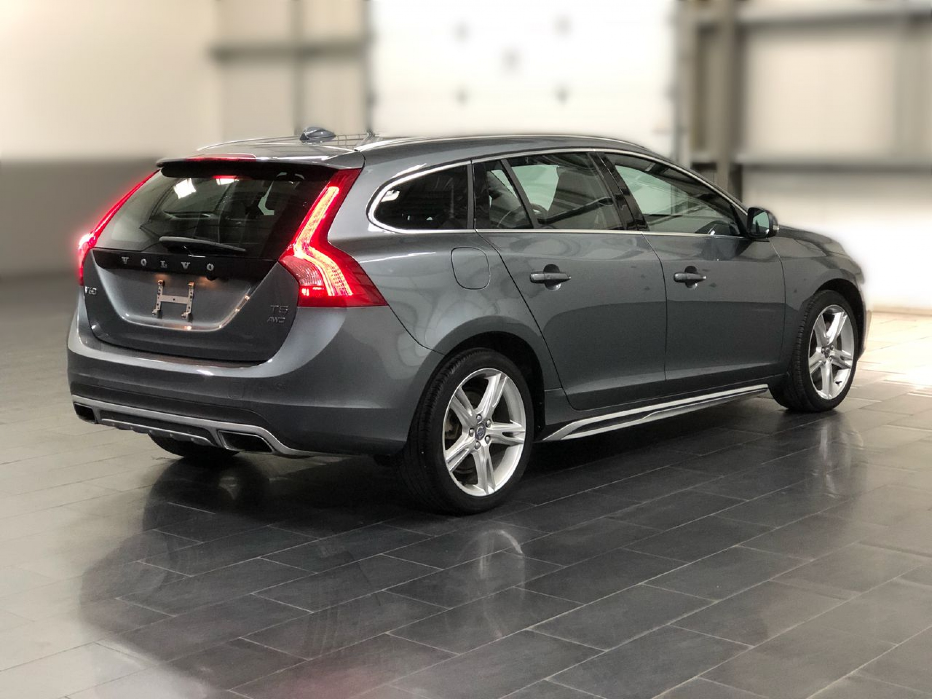 Pre-Owned 2017 Volvo V60 T5 Special Edition Premier *CLEARANCE PRICING ...