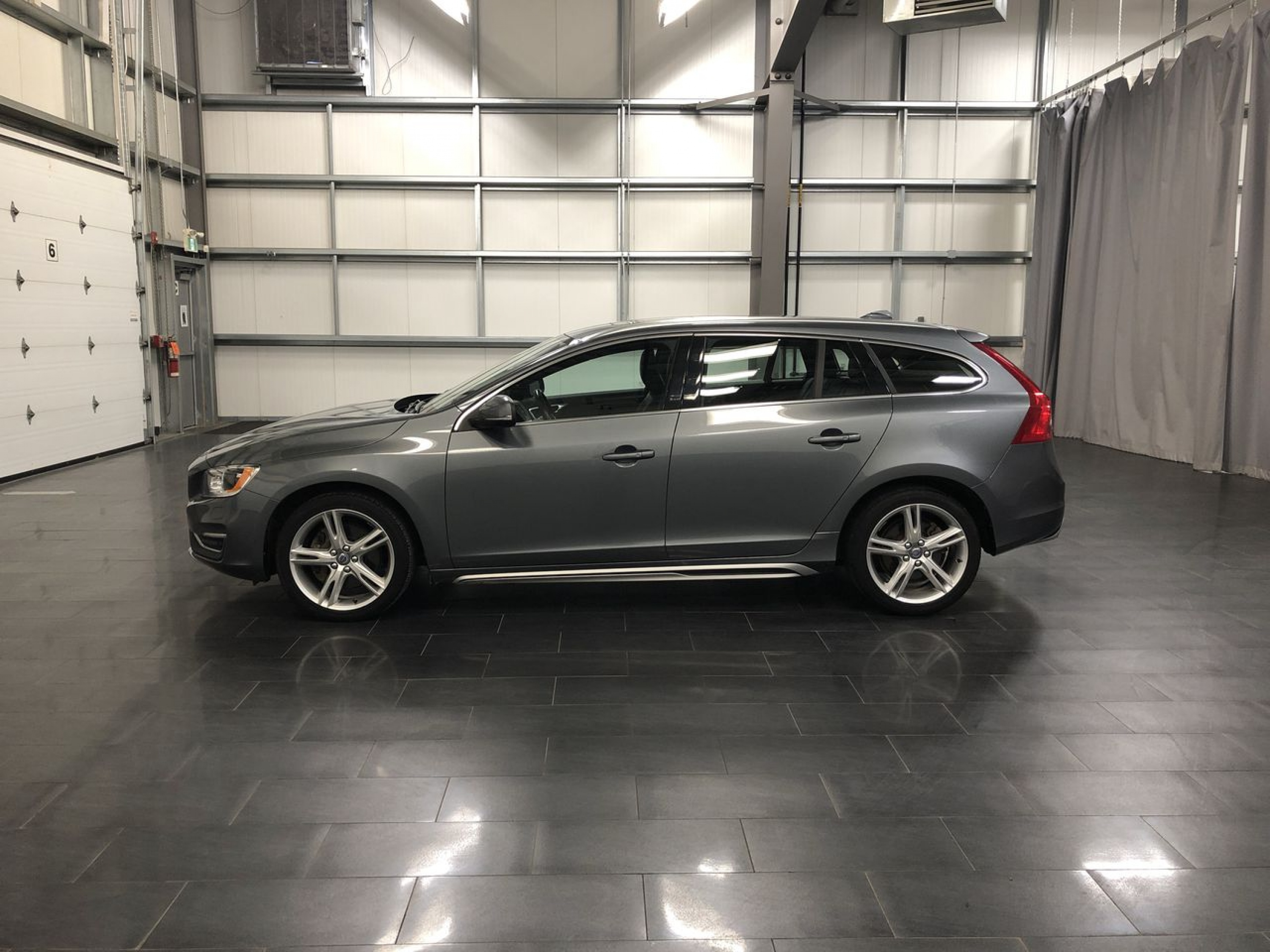 Pre-Owned 2017 Volvo V60 T5 Special Edition Premier *The V60 Has ...